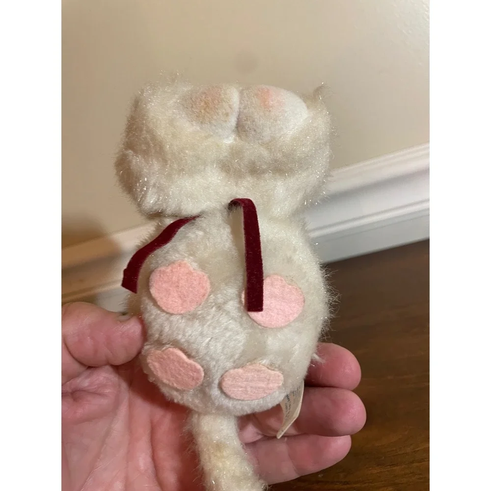 Vintage 1980 Russ Berrie White Plush Cat Beanbag Long Tail Pink Paws Toy 1886